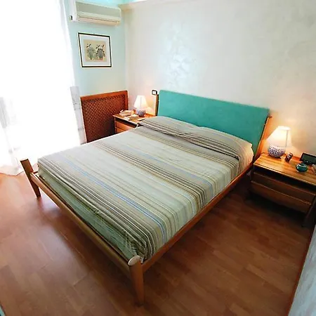 Prázdninový dům Sleeps 8 Pool Air Con Wifi *