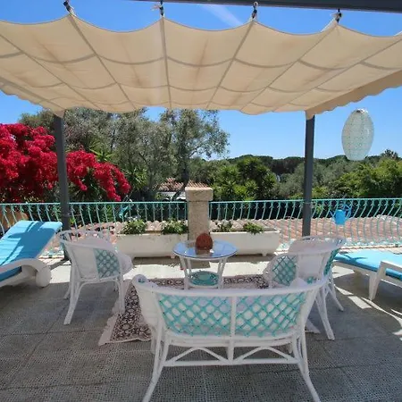 Sleeps 8 Pool Air Con Wifi Bari Sardo